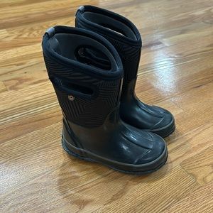 Bogs winter boots -30F little kids size 12